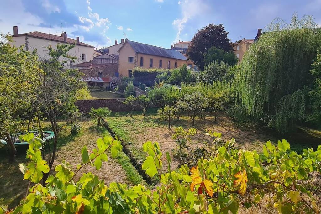 Les Hauts de St Jacques maison d'exception 300m2, jardin arboré 2000m2 Pouzauges Esterno foto
