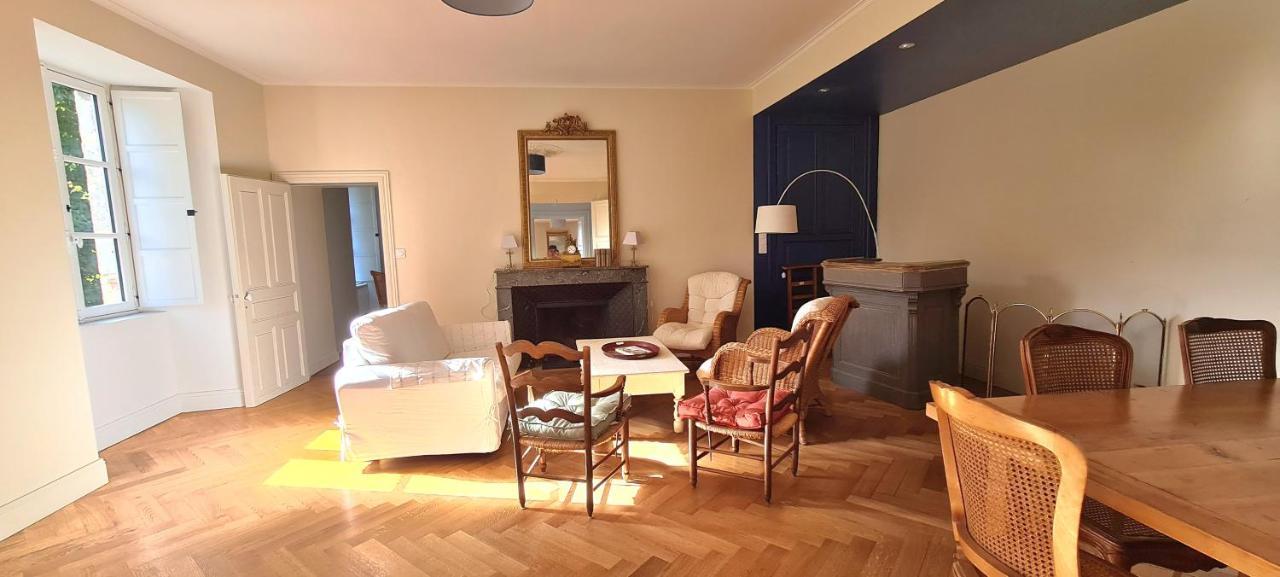 Les Hauts de St Jacques maison d'exception 300m2, jardin arboré 2000m2 Pouzauges Esterno foto