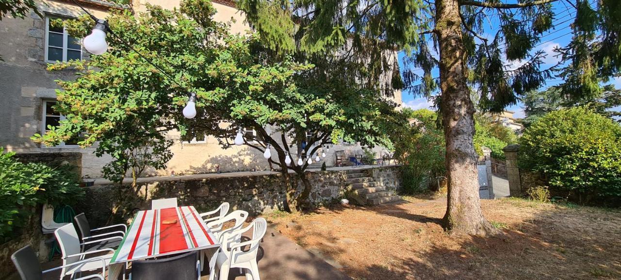 Les Hauts de St Jacques maison d'exception 300m2, jardin arboré 2000m2 Pouzauges Esterno foto